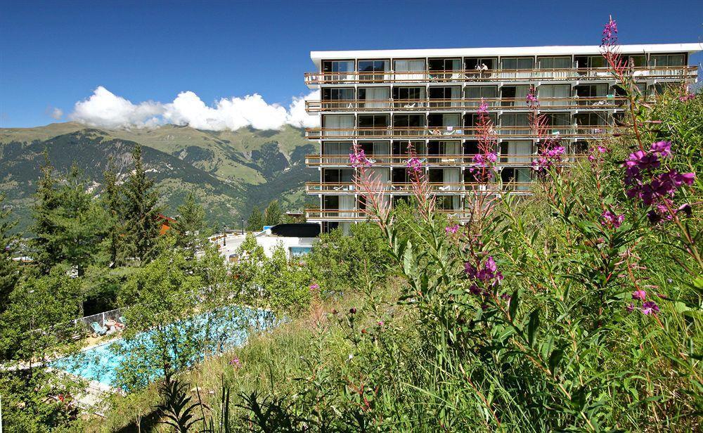 Résidence Pierre&Vacances Les Ecrins Courchevel Exterior foto