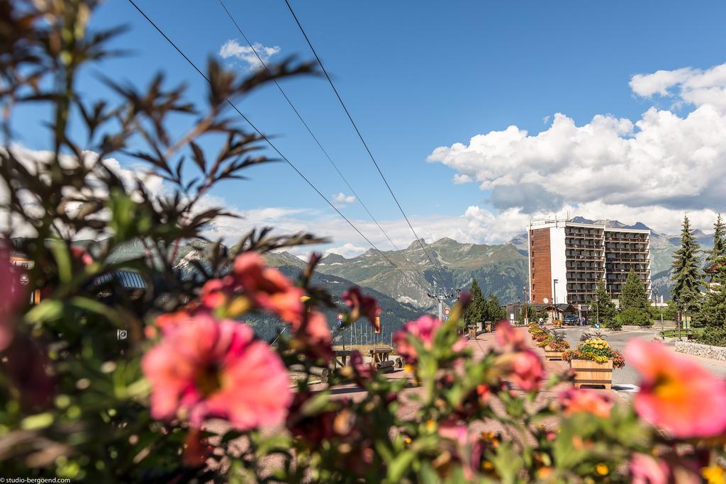 Résidence Pierre&Vacances Les Ecrins Courchevel Exterior foto
