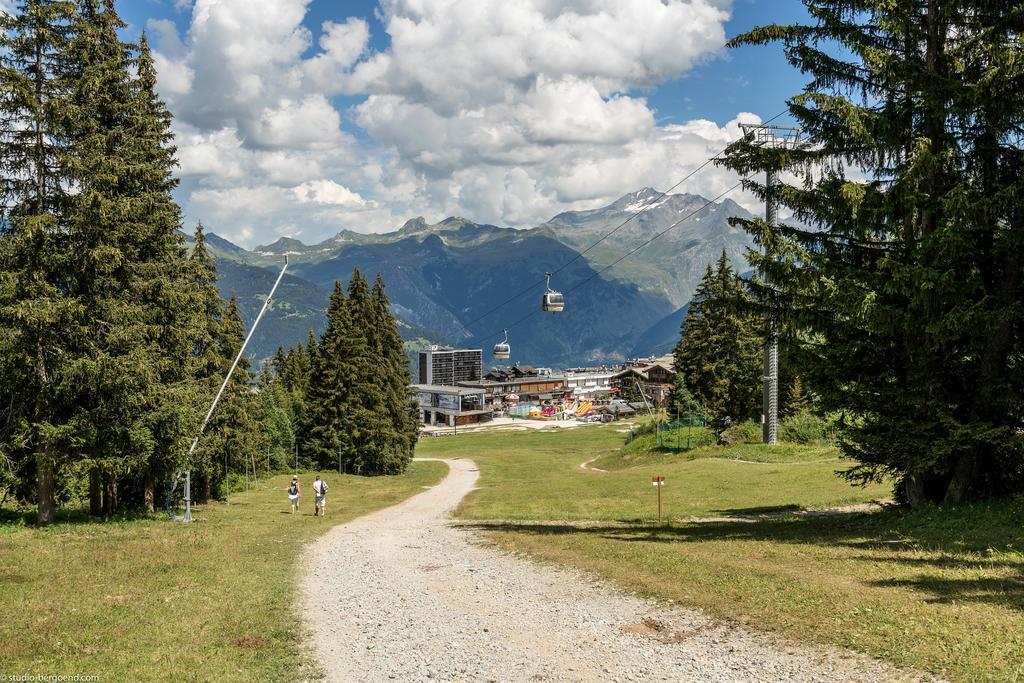 Résidence Pierre&Vacances Les Ecrins Courchevel Exterior foto